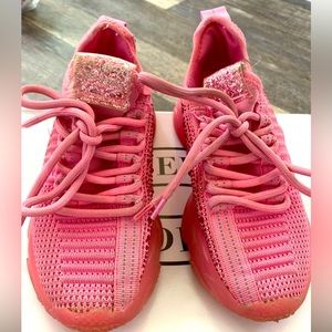 Steve Madden little girls pink rhinestone sneakers slightly used